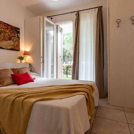 With Huge Swimming Pool And Solarium Bibione