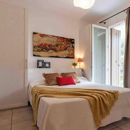 With Swimming Pool And Solarium Apartment *