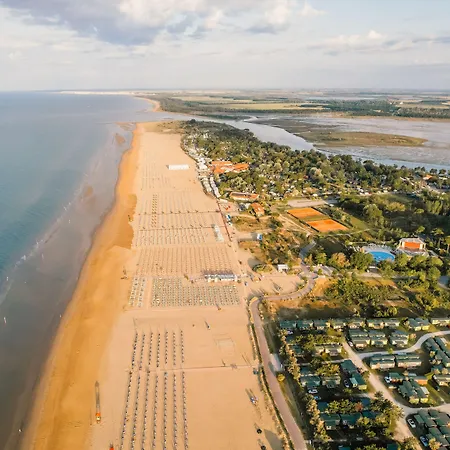 With Swimming Pool And Solarium Bibione
