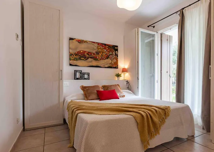 With Huge Swimming Pool And Solarium * Бибионе